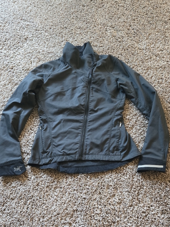 Arc'teryx Jackets & Blazers - Arc'teryx Women's Dark Gray Jacket
